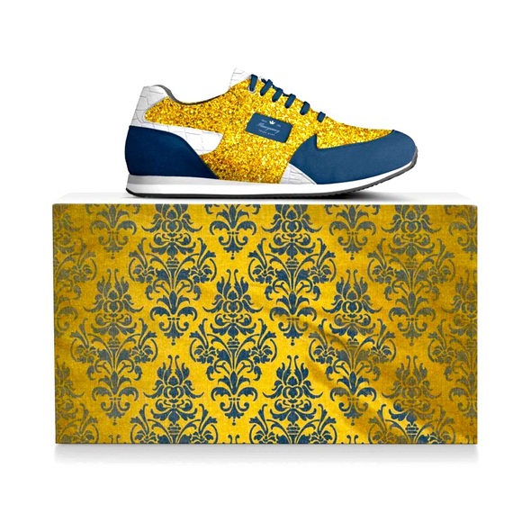 This trainer is great for walking and casual activities. Custom Italian leather.